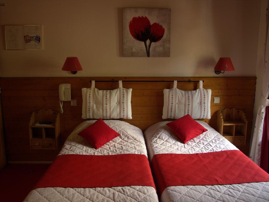 Logis La Charpenterie Hotel Talloires Exterior photo